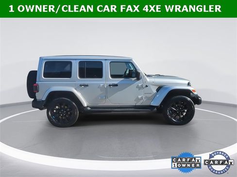 Used 2023 Jeep Wrangler Unlimited Sahara w/ Cold Weather Group image 11