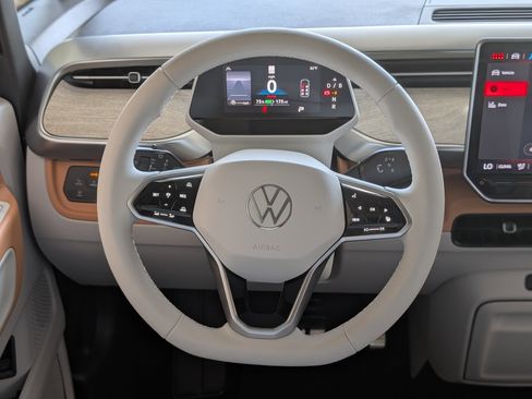 Used 2025 Volkswagen ID. Buzz Pro S Plus RWD image 27