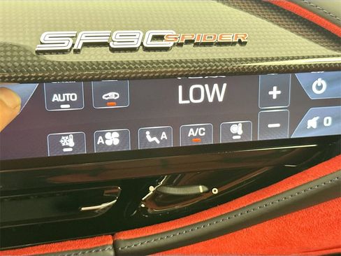 Used 2023 Ferrari SF90 Spider image 16
