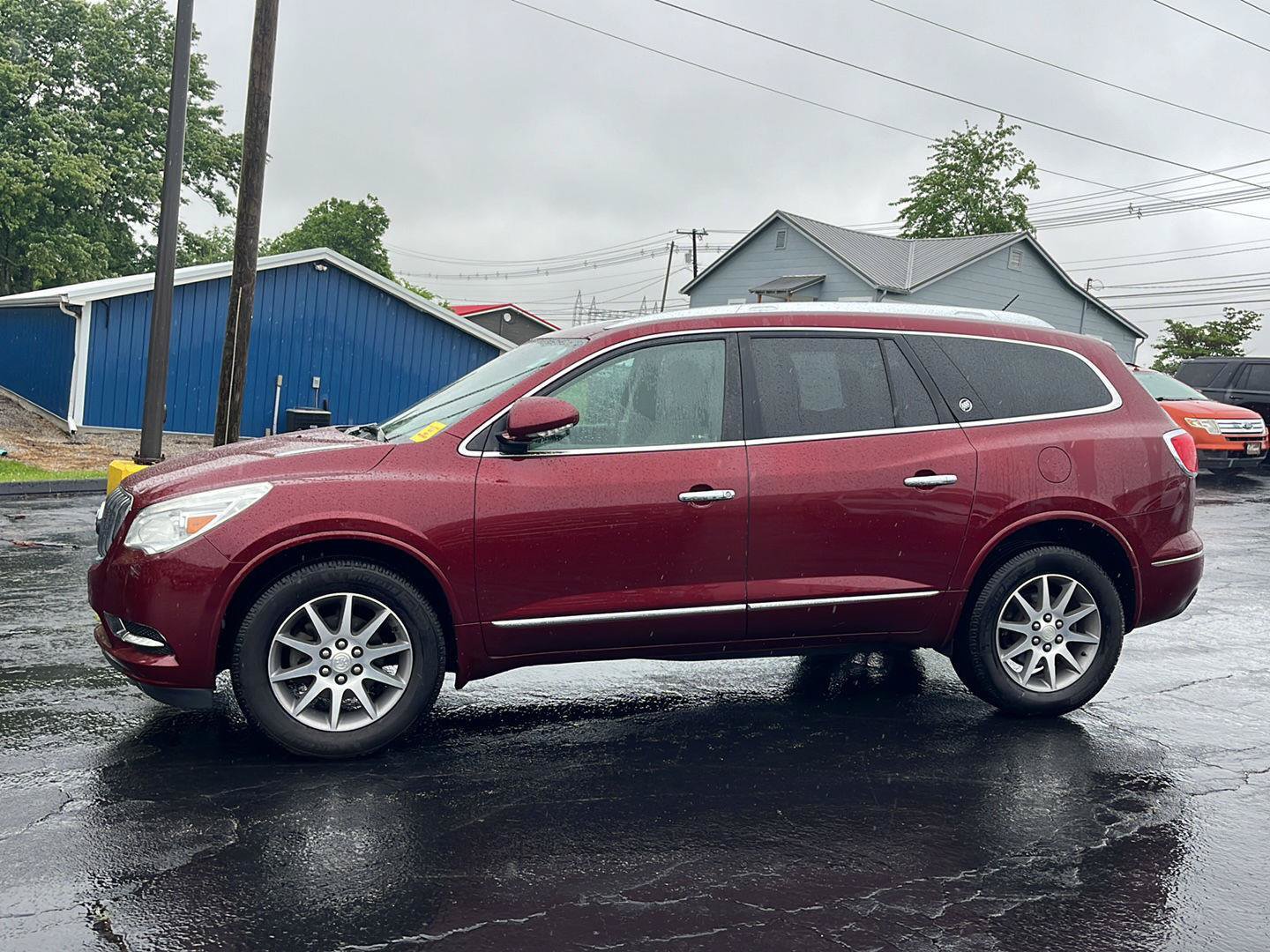 Used 2017 Buick Enclave Convenience w/ Trailering Package FWD image 2
