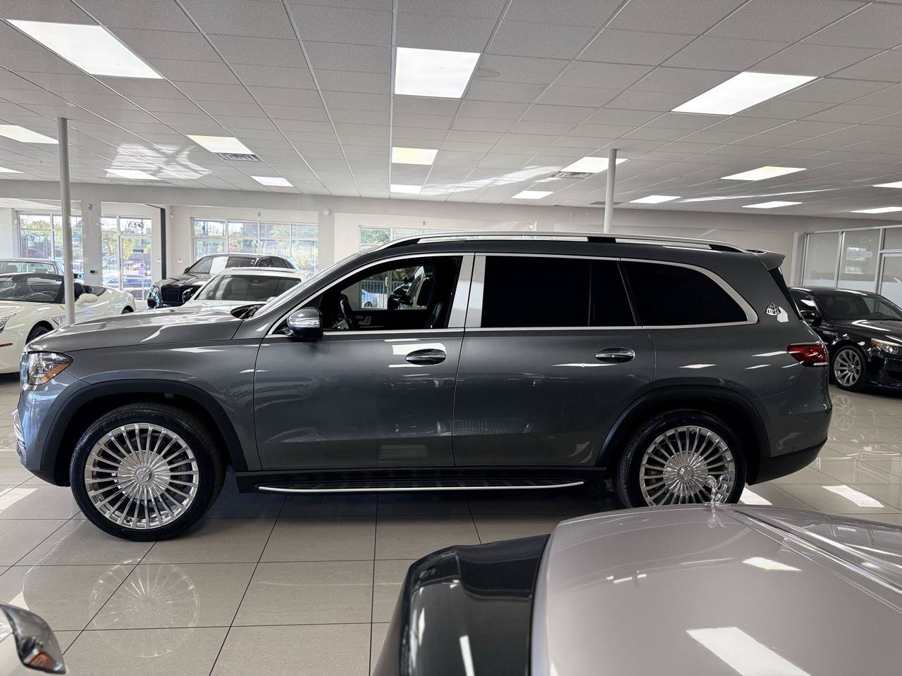 Used 2020 Mercedes-Benz GLS 450 4MATIC image 6