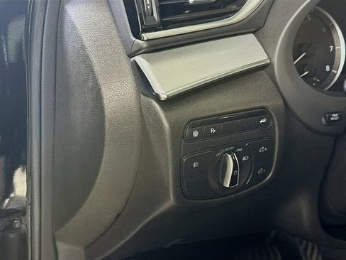 Used 2019 INFINITI QX50 Essential w/ Premium Heat Package FWD image 11