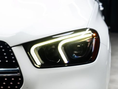 Used 2020 Mercedes-Benz GLE 350 image 3