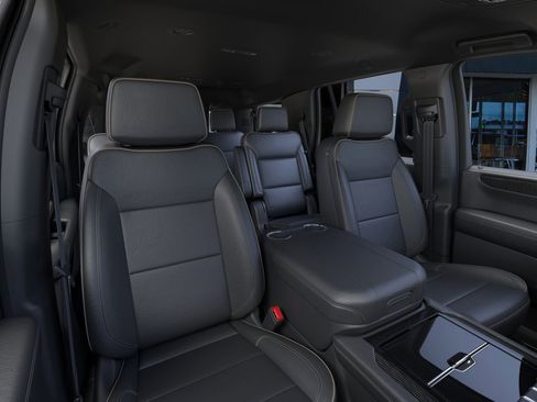 New 2025 GMC Yukon Elevation image 44