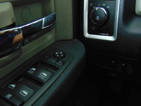 Used 2012 RAM 1500 Big Horn AWD/4WD image 10