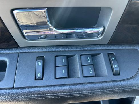 Used 2013 Ford F150 Platinum image 13