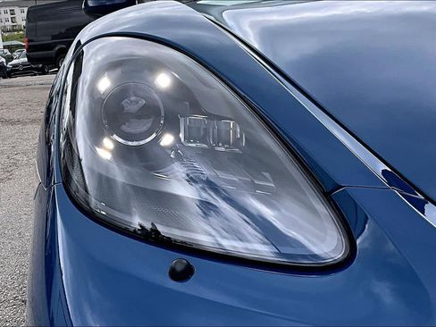 Used 2022 Porsche 718 Boxster Spyder image 26