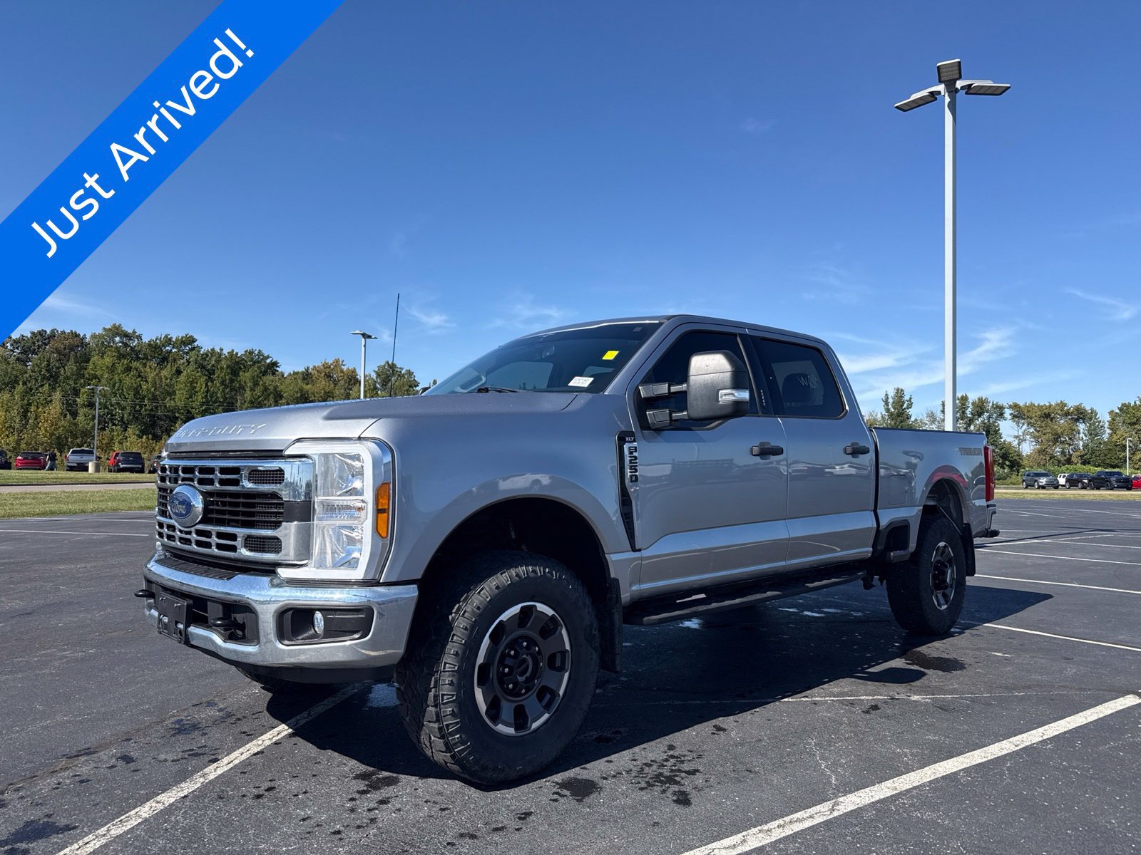 Used 2023 Ford F250 XLT w/ Tremor Off-Road Package AWD/4WD image 1