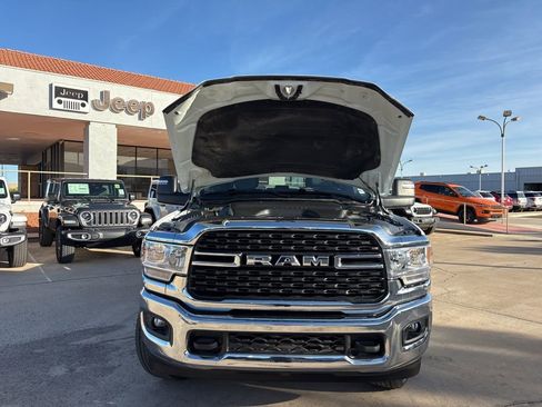 Used 2024 RAM 2500 Big Horn image 52