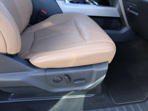 Used 2022 Ford F250 Lariat w/ Lariat Value Package image 48