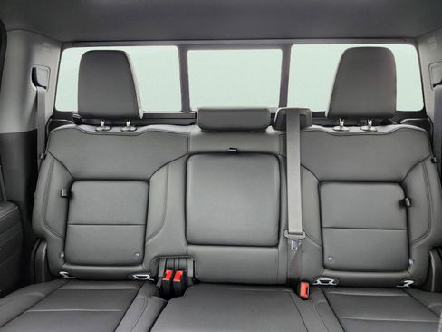 Used 2024 GMC Sierra 1500 SLT w/ SLT Premium Plus Package image 28