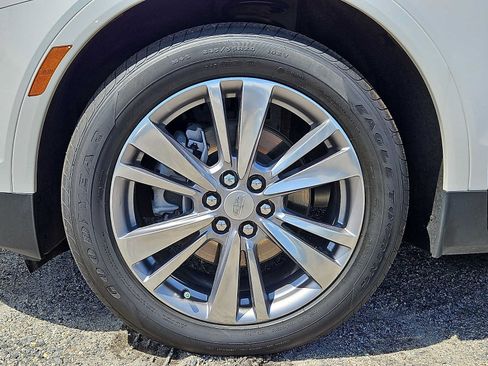 Used 2024 Cadillac XT5 Premium Luxury AWD/4WD image 8
