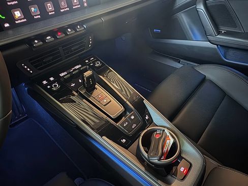 Certified 2025 Porsche 911 Carrera RWD image 34