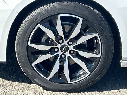Used 2025 Chevrolet Malibu RS FWD image 10