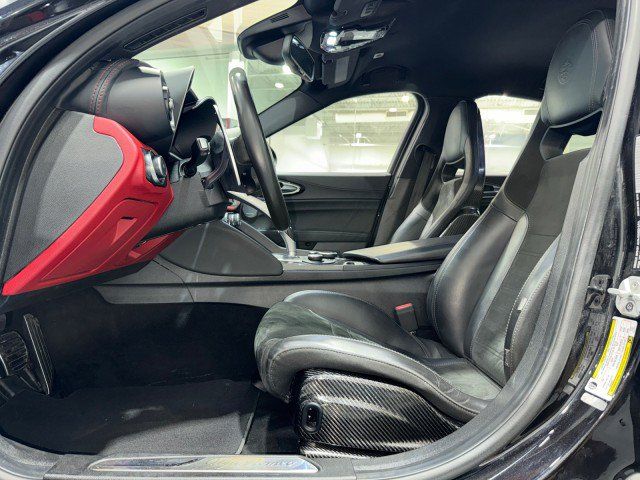Used 2018 Alfa Romeo Giulia Quadrifoglio w/ Driver Assist Dynamic Package RWD image 49