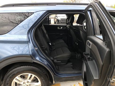 Used 2020 Ford Explorer XLT w/ Comfort Package AWD/4WD image 26