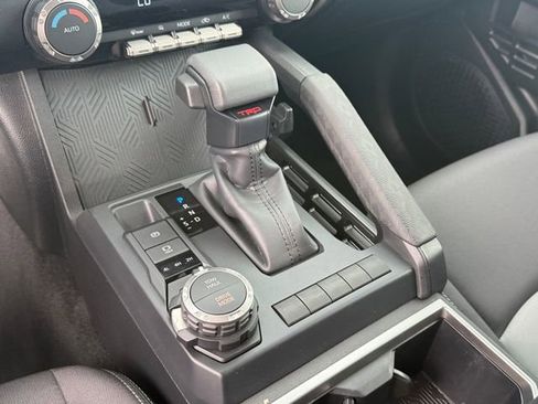 Used 2025 Toyota Tacoma TRD Sport image 20