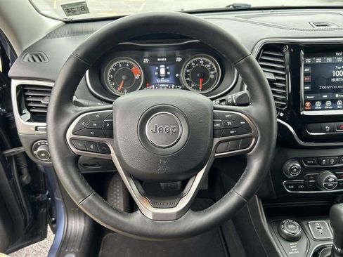 Used 2019 Jeep Cherokee Limited image 18