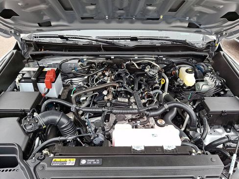 Certified 2025 Toyota 4Runner SR5 image 27