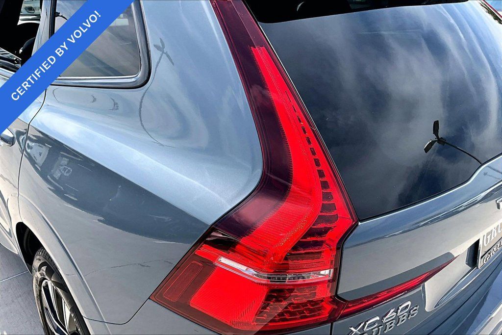 Certified 2024 Volvo XC60 B5 Plus w/ Climate Package AWD/4WD image 39