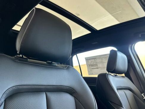 New 2025 Jeep Wagoneer S Limited image 13