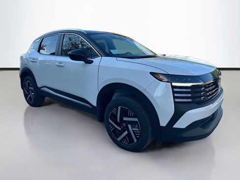 New 2026 Nissan Kicks SV image 1