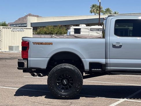 Used 2024 Ford F250 Lariat w/ Lariat Ultimate Package AWD/4WD image 4