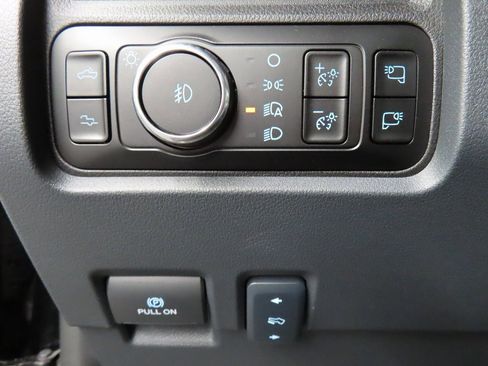 Used 2025 Ford F250 Platinum image 65