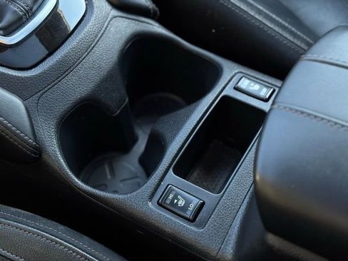 Used 2017 Nissan Rogue SL w/ SL Premium Package image 41