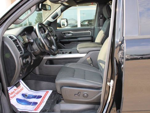 Used 2019 RAM 1500 Big Horn AWD/4WD image 13