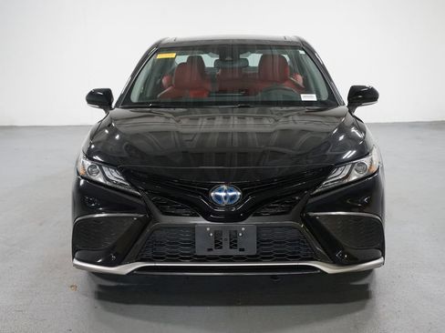 Certified 2022 Toyota Camry XSE FWD image 2