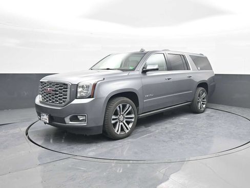 Used 2018 GMC Yukon XL Denali w/ Denali Ultimate Package image 4