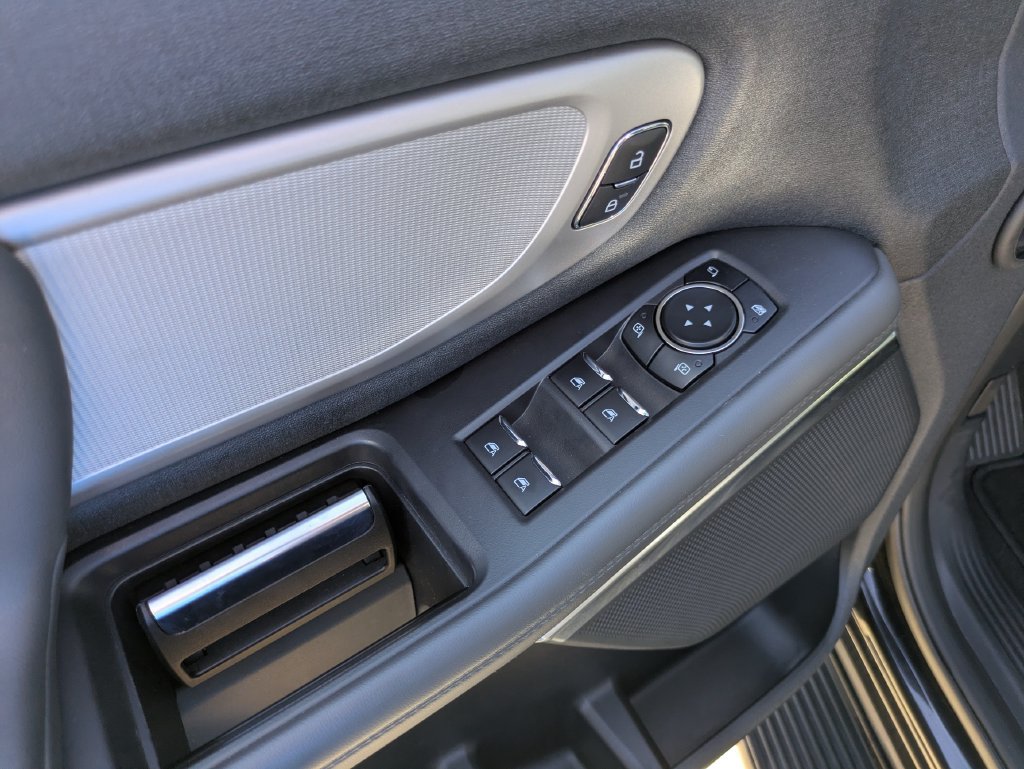 Used 2026 Ford Expedition Active AWD/4WD image 6