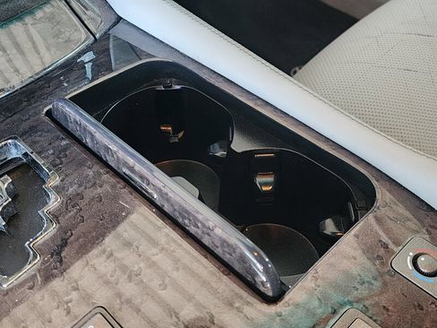 Used 2012 Lexus LS 460 AWD w/ Comfort Pkg image 48