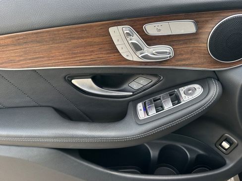 Certified 2022 Mercedes-Benz GLC 300 GLC 300 image 24