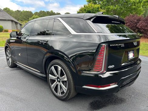 Used 2025 Cadillac Escalade IQ Luxury 1 AWD/4WD image 22