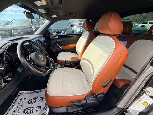 Used 2017 Volkswagen Beetle 1.8T S image 11