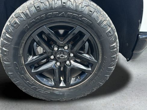 Used 2020 Chevrolet Silverado 1500 LT Trail Boss AWD/4WD image 20