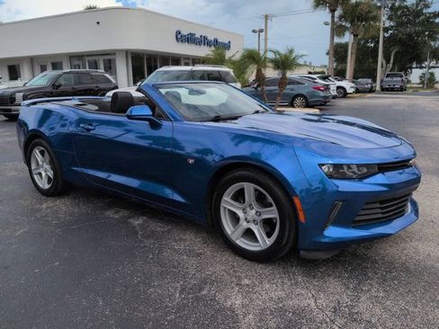 Used 2018 Chevrolet Camaro LT RWD image 2