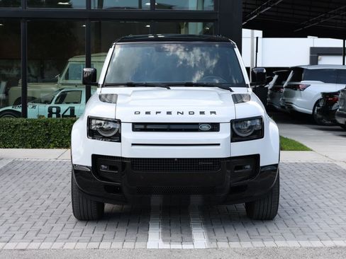 Used 2023 Land Rover Defender 110 X-Dynamic SE AWD/4WD image 3