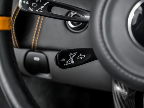 Used 2019 McLaren 600LT RWD image 26