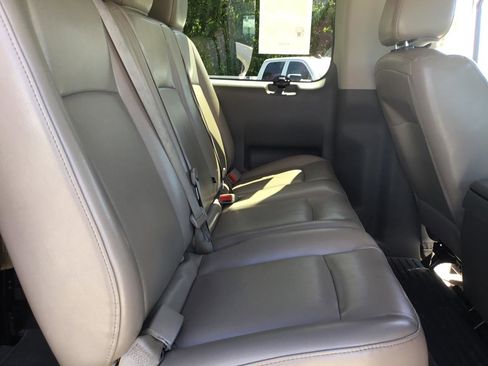 Used 2016 Nissan NV 3500 SL RWD image 20