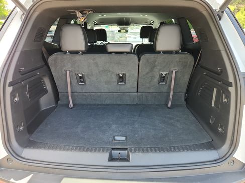Used 2025 Buick Enclave Preferred FWD image 54