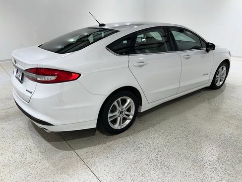 Used 2018 Ford Fusion S FWD image 5