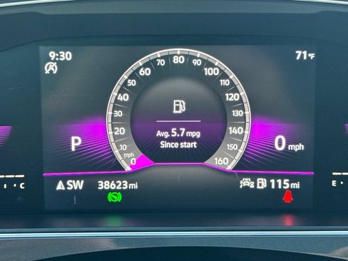 Used 2022 Volkswagen Tiguan SE R-Line FWD image 27