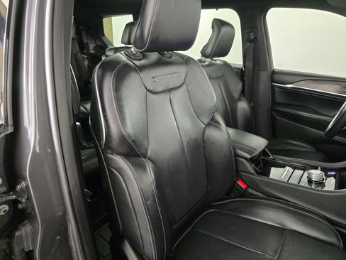 Used 2021 Jeep Grand Cherokee L Overland w/ Luxury Tech Group IV image 51