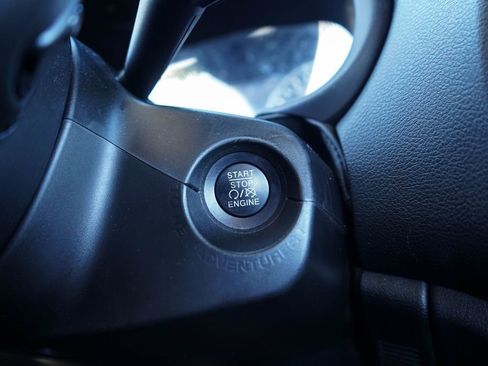 Used 2021 Jeep Renegade Latitude image 24