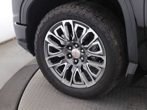 Used 2025 GMC Sierra 1500 Denali Ultimate AWD/4WD image 13