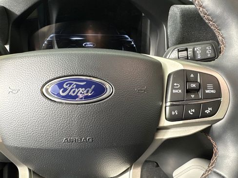 Certified 2025 Ford Explorer Active w/ Active Comfort Package image 24