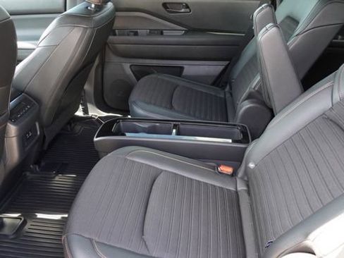 Used 2023 Nissan Pathfinder Rock Creek AWD/4WD image 14